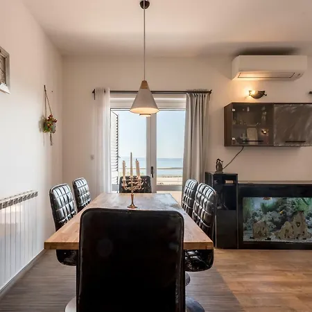 Apartment Seaview Apartment